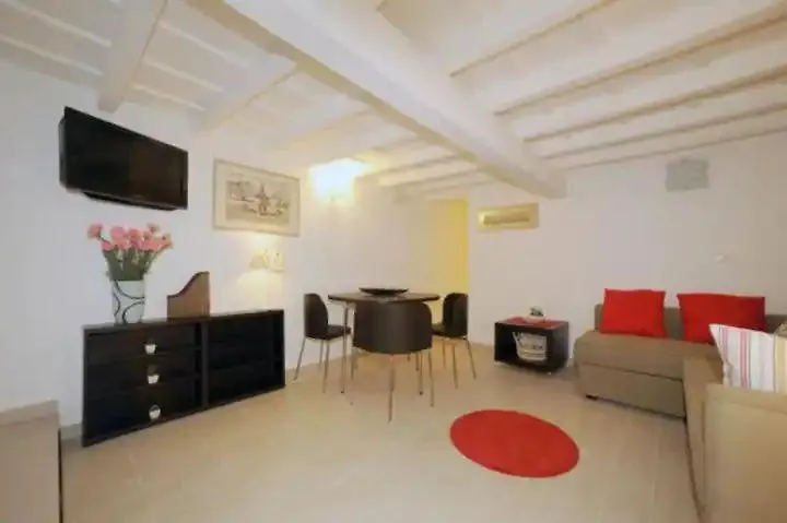 Pantheon Apartment In The Heart Of Roma